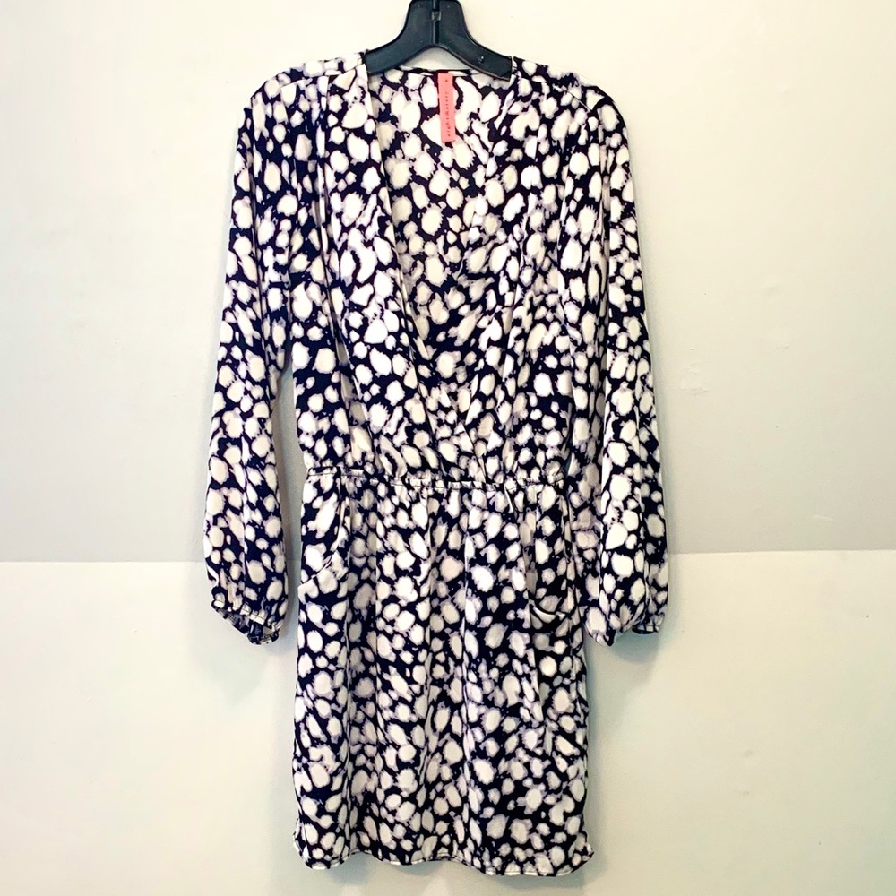 NEW Eight Sixty Dress Small - Picture 4 of 7